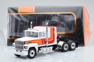 Ford LTL 9000 Alb Roșu Portocaliu IXO 1:43 TR094 Metal - imaginea 5 din 5