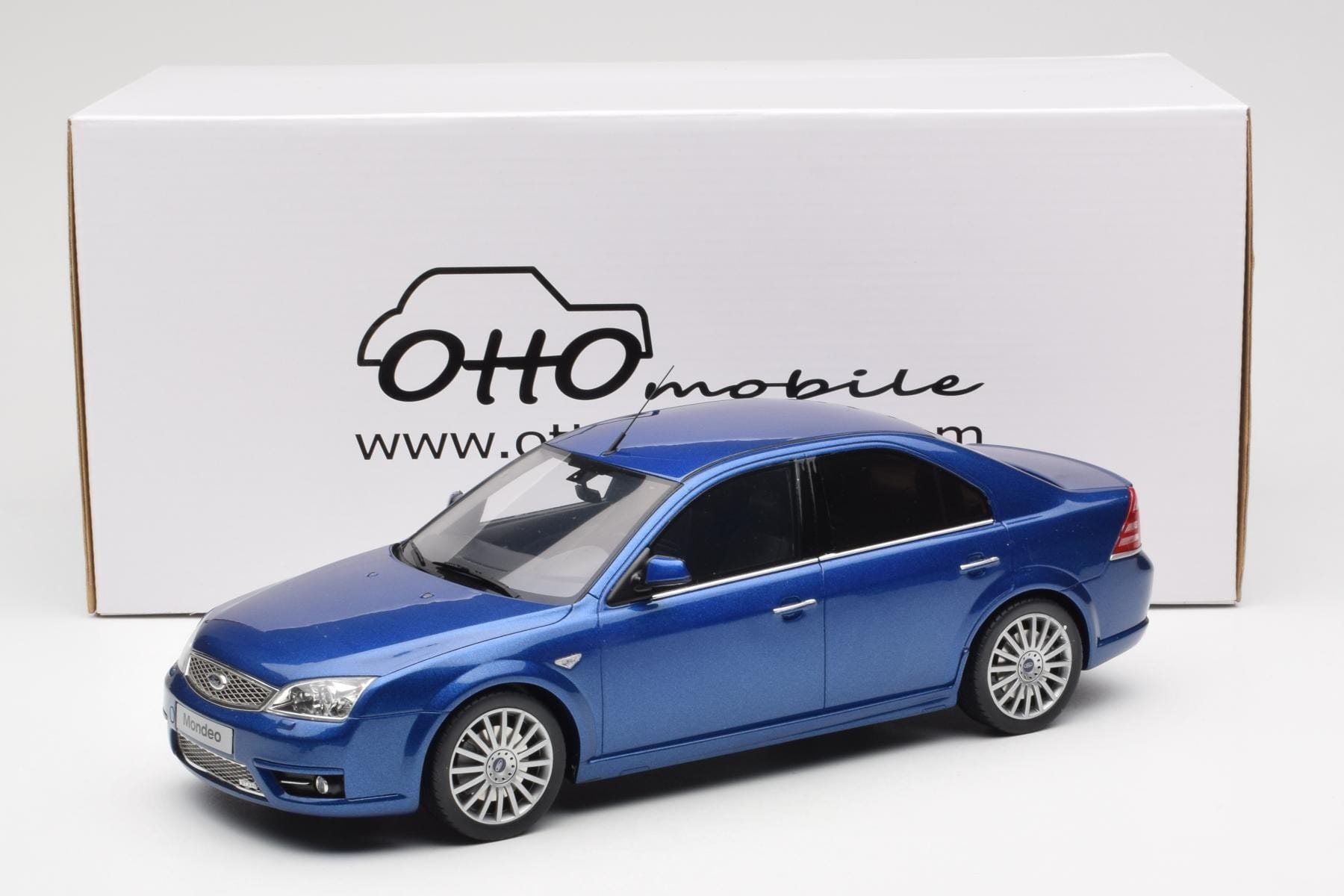 Ford Mondeo ST220 Performance Albastru Otto 1:18 OT448 Rășină - imaginea 6 din 6