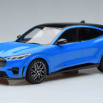 Ford Mustang Mach-E GT Performance Albastru Otto 1:18 OT414 Rășină