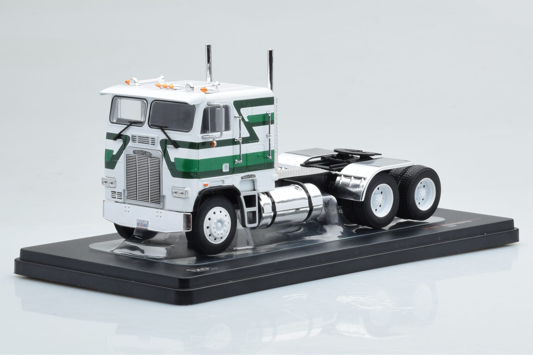 Freightliner FLA Alb Verde IXO 1:43 TR149 Metal