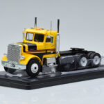 Freightliner FLC120 64T Galben IXO 1:43 TR116