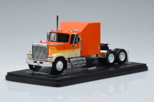 GMC General Portocaliu IXO 1:43 TR129