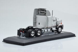GMC General SBFA Argintiu IXO 1:43 TR166 Metal - imaginea 2 din 6