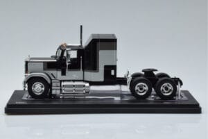 GMC General Argintiu Negru IXO 1:43 TR117 Metal - imaginea 3 din 6