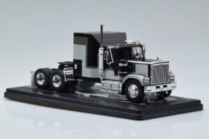 GMC General Argintiu Negru IXO 1:43 TR117 Metal - imaginea 4 din 6