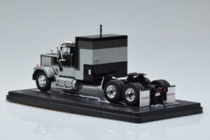 GMC General Argintiu Negru IXO 1:43 TR117 Metal - imaginea 5 din 6