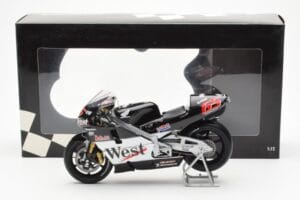Honda NSR500 West Honda Pons #65 L. Capirossi 500cc World Championship 2001 Minichamps 1:12 122016165 Metal - imaginea 4 din 4