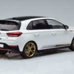 Hyundai i30 N PD Atlas Alb MCG 1:18 - image 2 of 6
