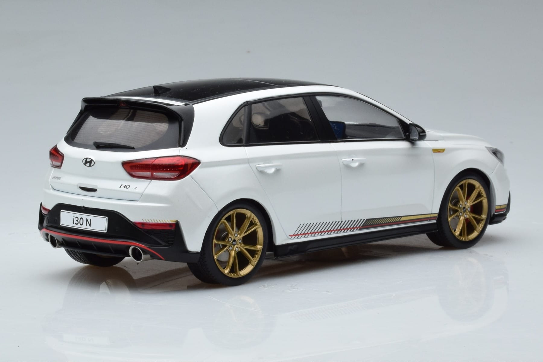 Hyundai i30 N PD Atlas Alb MCG 1:18 MCG18376 Metal - imaginea 2 din 6