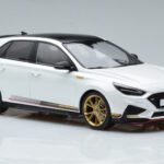 Hyundai i30 N PD Atlas Alb MCG 1:18 - image 4 of 6