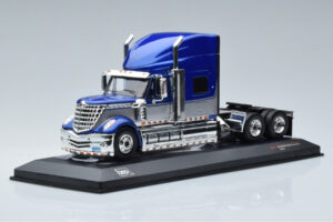 International Lonestar Albastru IXO 1:43 TR118