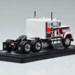 International Transtar 4300 Alb IXO 1:43 - image 2 of 6
