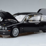 Jaguar XJ6 X350 Ebony Negru Almost Real 1:18 - image 2 of 11