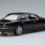 Jaguar XJ6 X350 Ebony Negru Almost Real 1:18 - image 3 of 11