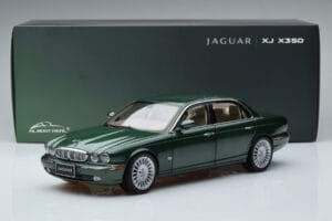 Jaguar XJ6 X350 Racing Verde Almost Real 1:18 810502 Metal - imaginea 13 din 13