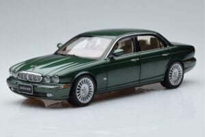 Jaguar XJ6 X350 Racing Verde Almost Real 1:18
