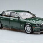 Jaguar XJ6 X350 Racing Verde Almost Real 1:18 - image 6 of 13