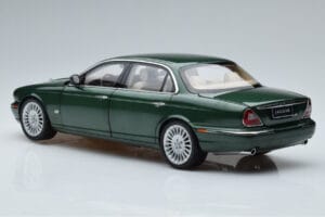 Jaguar XJ6 X350 Racing Verde Almost Real 1:18 810502 Metal - imaginea 7 din 13