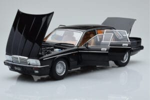 Jaguar XJ6 XJ40 Ebony Negru Almost Real 1:18 810543 Metal - imaginea 2 din 11