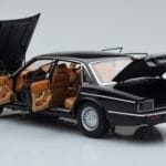 Jaguar XJ6 XJ40 Ebony Negru Almost Real 1:18 - image 5 of 11