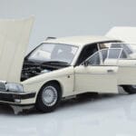Jaguar XJ6 XJ40 Glacier Alb Almost Real 1:18 - image 2 of 11