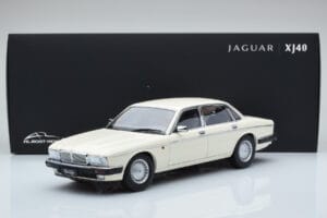 Jaguar XJ6 XJ40 Glacier Alb Almost Real 1:18 810542 Metal - imaginea 11 din 11