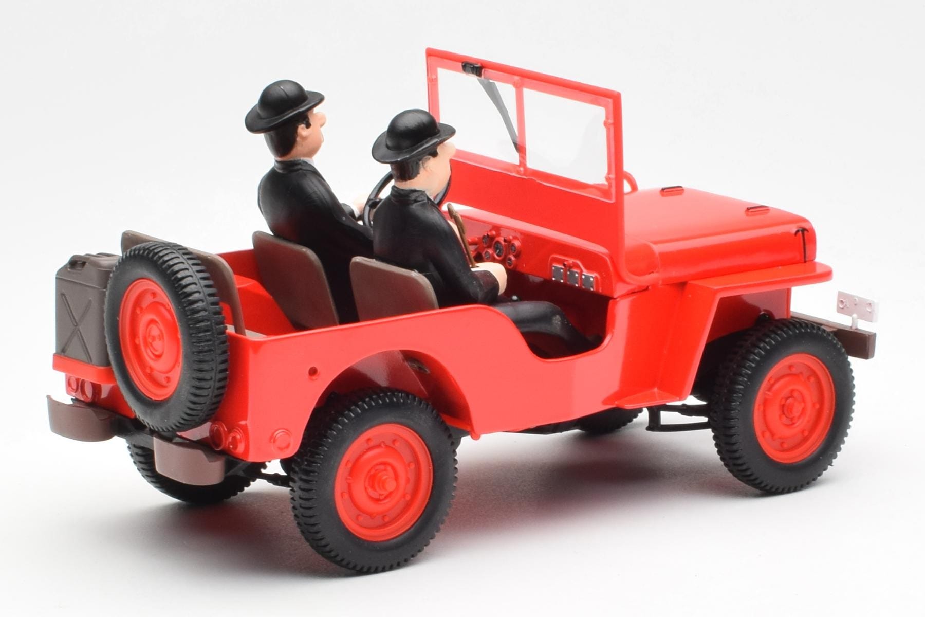 Jeep Willys Tintin 2 Figurine UT Models 1:18 180150000 Metal - imaginea 2 din 6