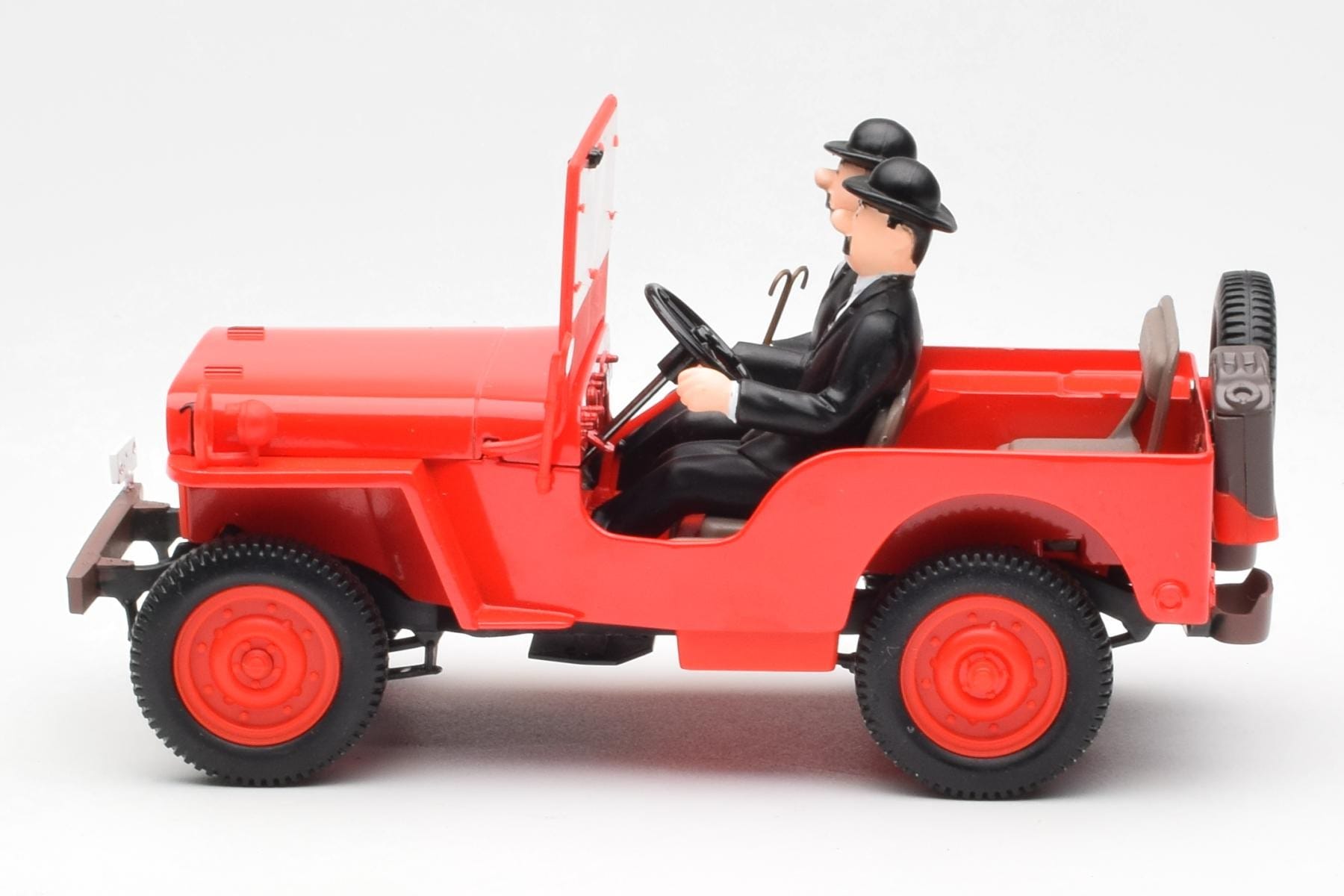 Jeep Willys Tintin 2 Figurine UT Models 1:18 180150000 Metal - imaginea 3 din 6