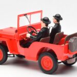 Jeep Willys Tintin 2 Figurine UT Models 1:18 - image 5 of 6