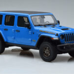 Jeep Wrangler Rubicon 392 Albastru GT Spirit 1:18 - image 4 of 6