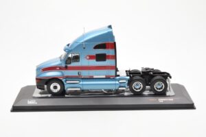 Kenworth T2000 Albastru Deschis Roșu IXO 1:43 TR180