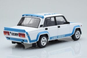 Lada 2105 VFTS Alb IXO 1:18 18CMC144 Metal - imaginea 2 din 6