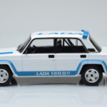 Lada 2105 VFTS Alb IXO 1:18 - image 3 of 6