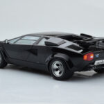 Lamborghini Countach LP5000S Negru AUTOart 1:18 - image 7 of 10