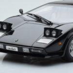 Lamborghini Countach LP5000S Negru AUTOart 1:18 - image 8 of 10