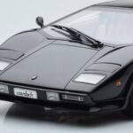 Lamborghini Countach LP5000S Negru AUTOart 1:18 - image 9 of 10