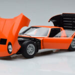 Lamborghini Miura SV Portocaliu AUTOart 1:18 - image 2 of 8