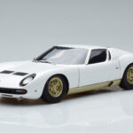 Lamborghini Miura SV Alb AUTOart 1:18