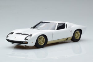 Lamborghini Miura SV Alb AUTOart 1:18