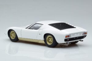 Lamborghini Miura SV Alb AUTOart 1:18 74544 Metal - imaginea 7 din 8