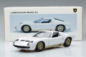 Lamborghini Miura SV Alb AUTOart 1:18 74544 Metal - imaginea 8 din 8