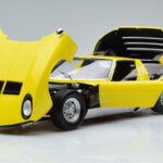 Lamborghini Miura SV Galben Kyosho 1:18 - image 2 of 11