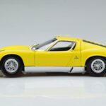 Lamborghini Miura SV Galben Kyosho 1:18 - image 5 of 11