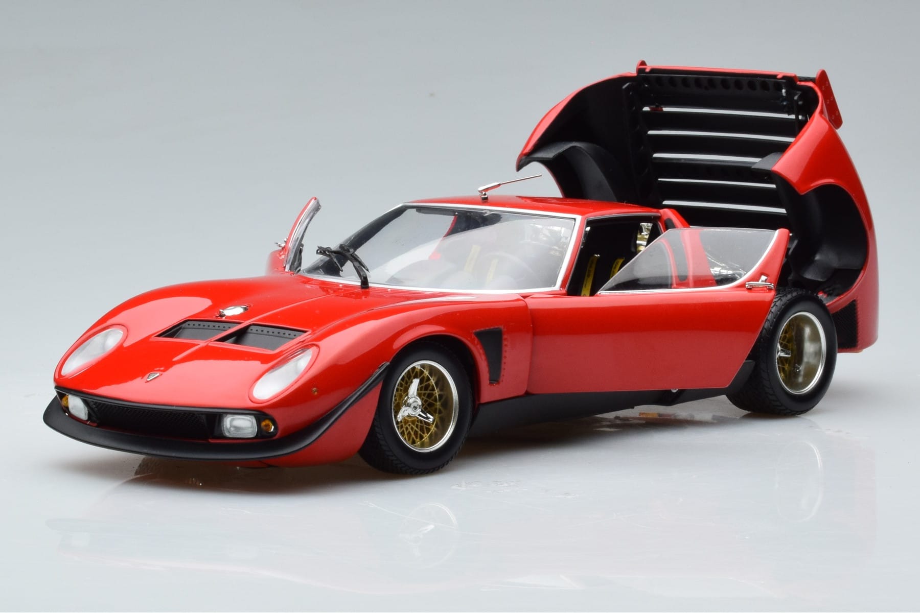 Lamborghini Miura SVR Roșu Kyosho 1:18 08319RBK Metal - imaginea 2 din 9