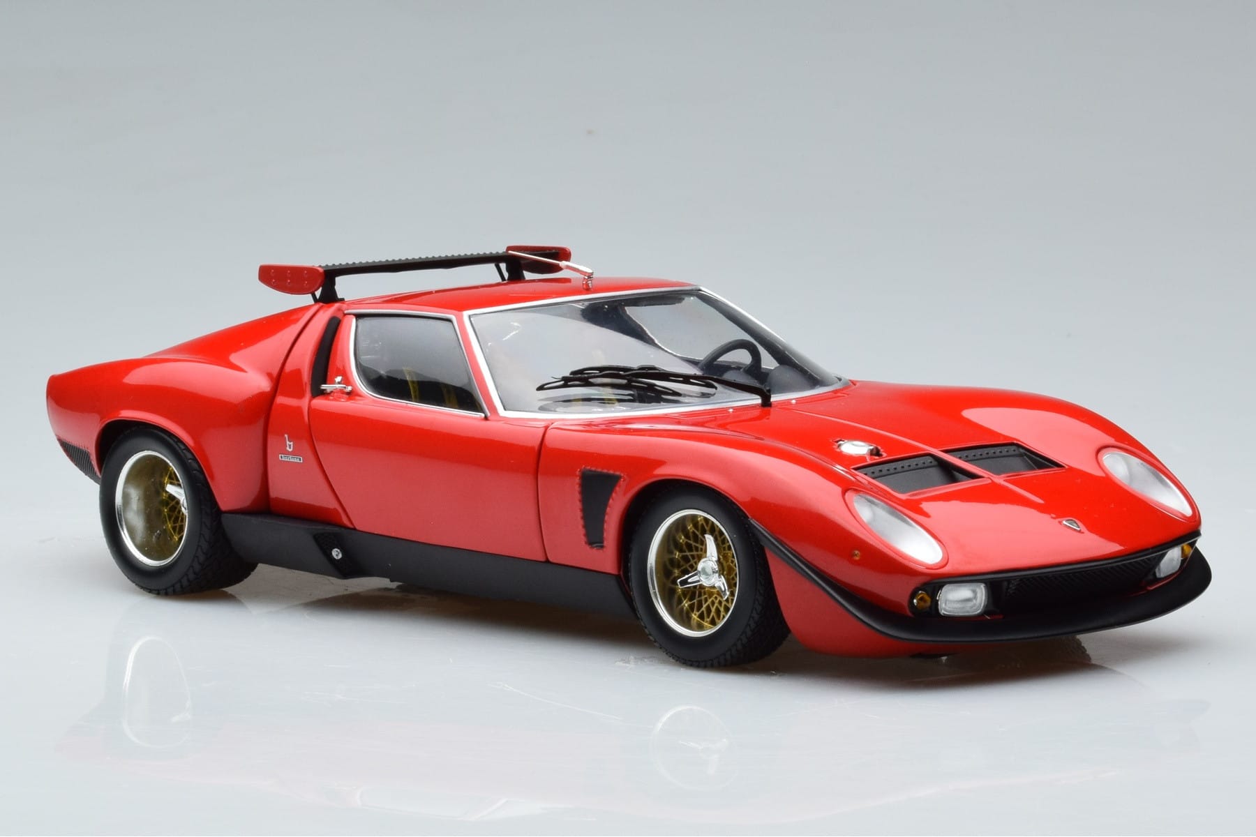 Lamborghini Miura SVR Roșu Kyosho 1:18 08319RBK Metal - imaginea 6 din 9