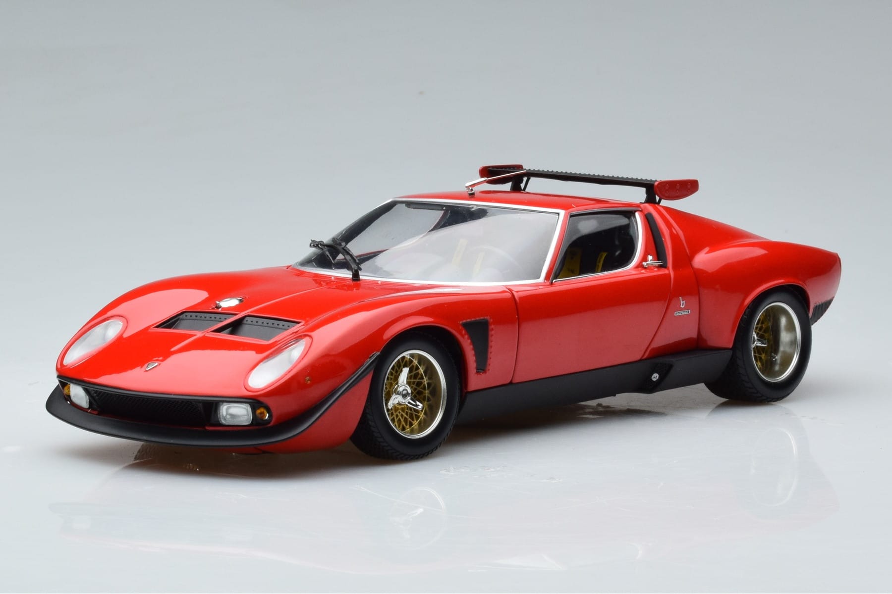 Lamborghini Miura SVR Roșu Kyosho 1:18 08319RBK Metal