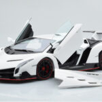 Lamborghini Veneno Alb AUTOart 1:18 - image 2 of 8