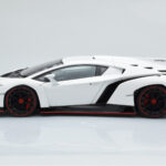 Lamborghini Veneno Alb AUTOart 1:18 - image 5 of 8