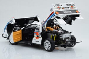 Lancia 037 Martini #8 A. Bettega / M. Perissinot Safari Rally 1985 Kyosho 1:18 08306J Metal - imaginea 3 din 8