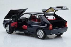 Lancia Delta HF Integrale Club Italia Albastru Kyosho 1:18 08343SC Metal - imaginea 3 din 8
